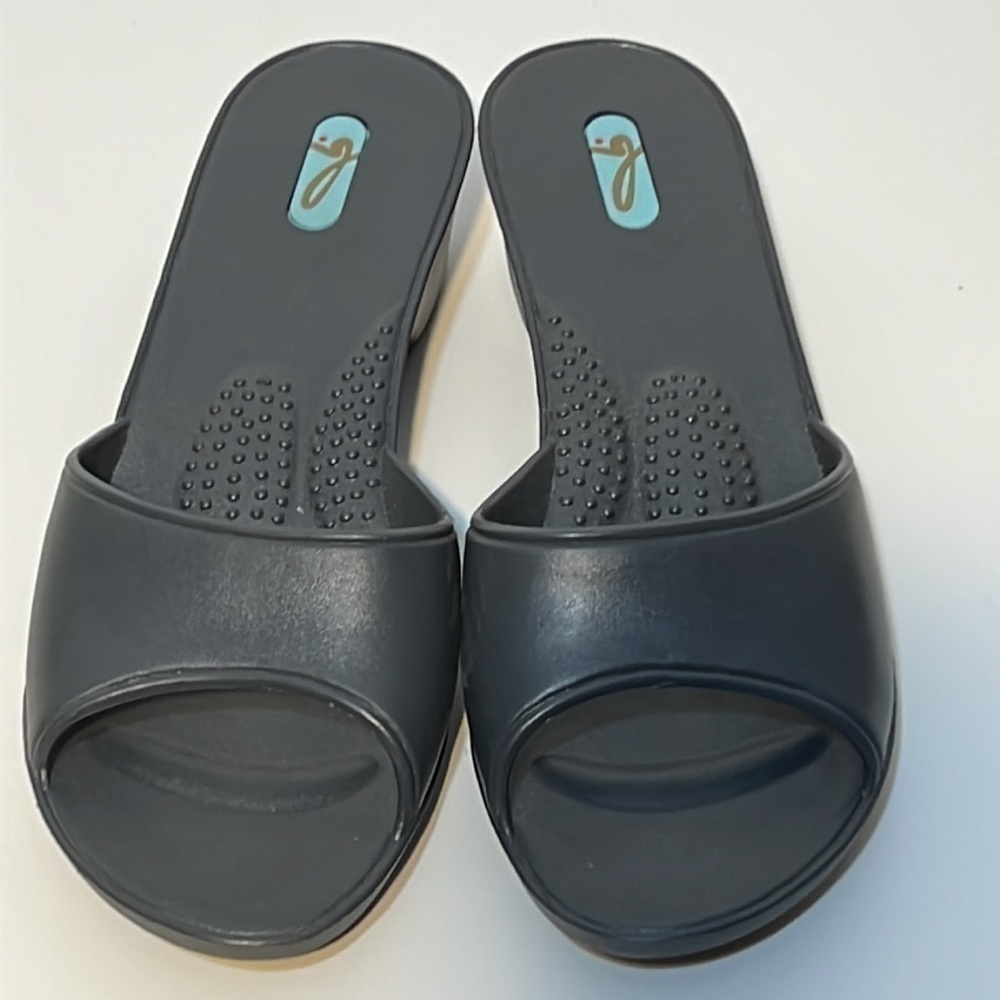 OKA Bee Womens Comfort Beach Sandals Size 9